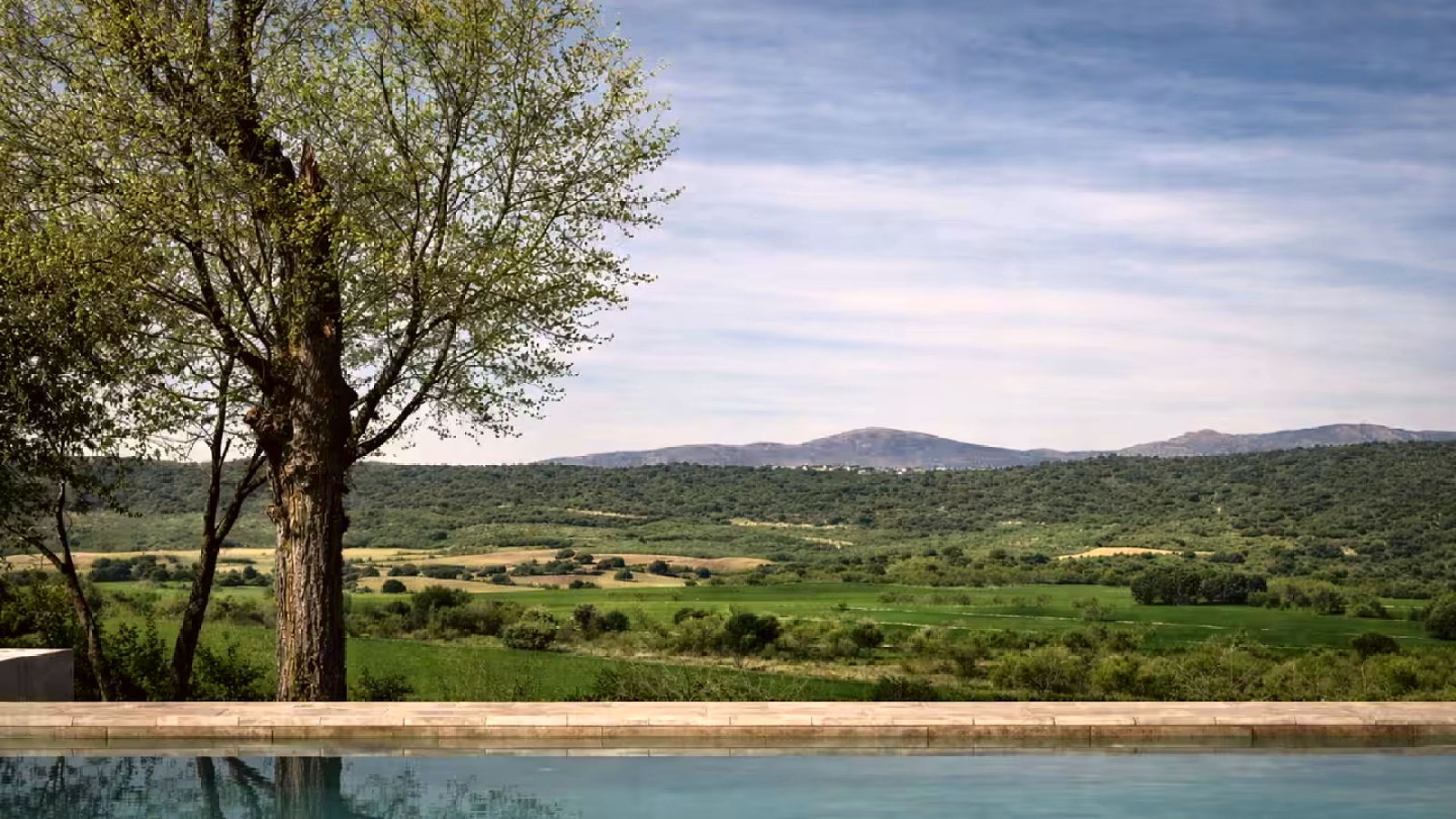 Naturaleza de la Sierra de Madrid vista desde la finca del retiro